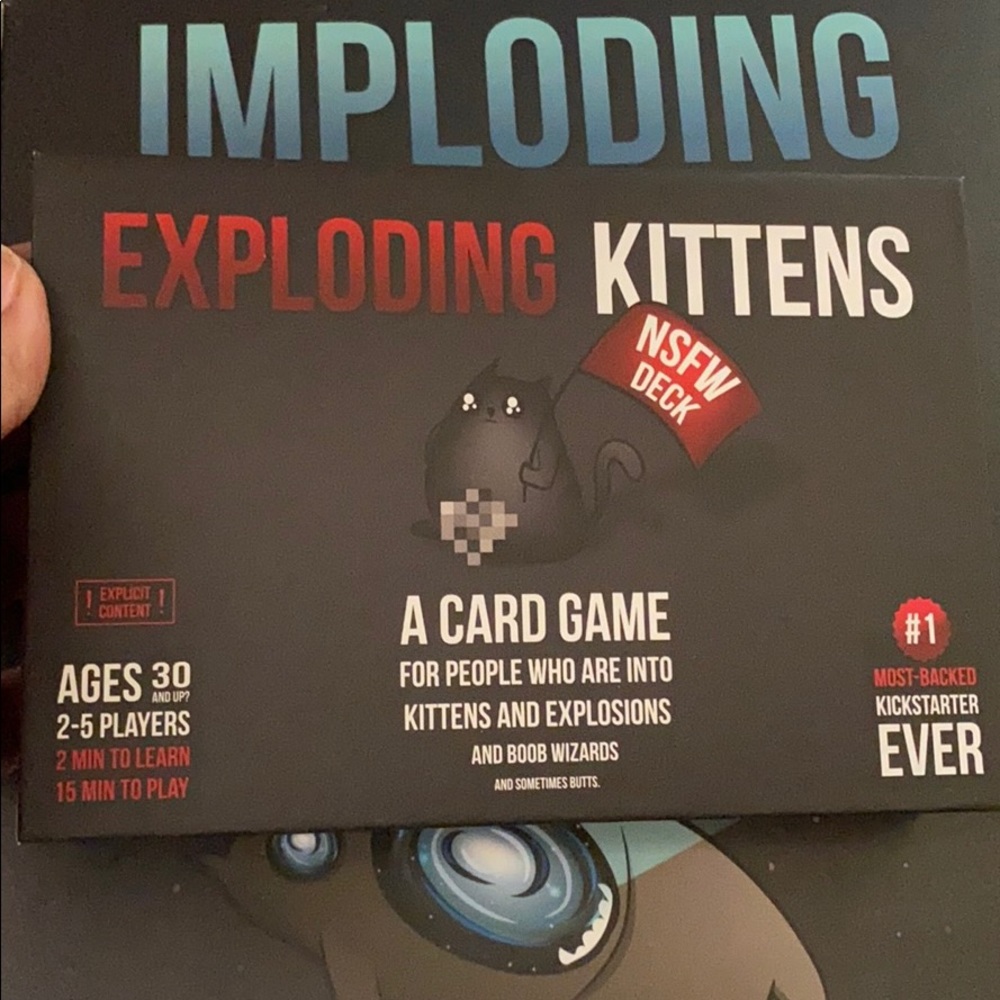 Exploding kittens card game - Picture 2 of 3